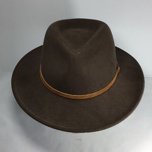 Broner light felt hat